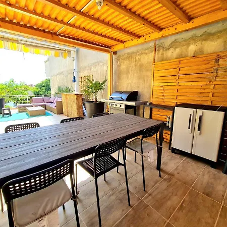 アパート Roko ザダル