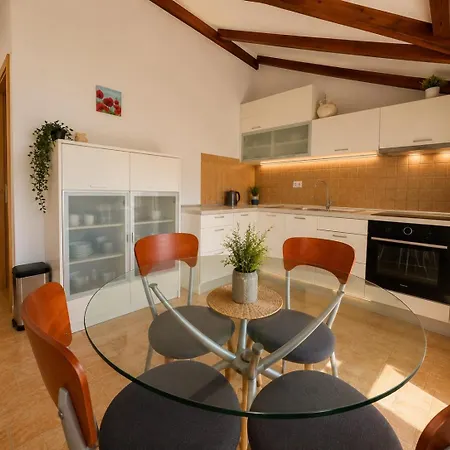Roko Apartmán *