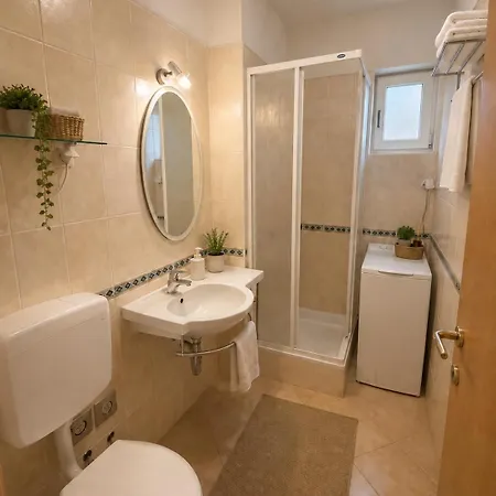 Roko Apartment *